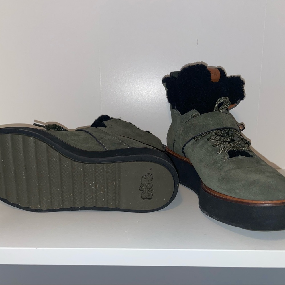 COACH SHEARLING BOOT - Picture 3 of 3